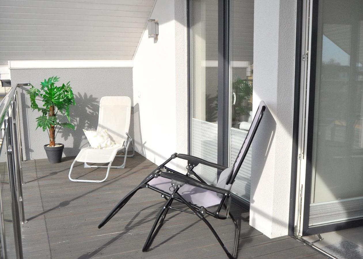 Willa Dobrylko II -Apartamenty Rewa Exterior photo